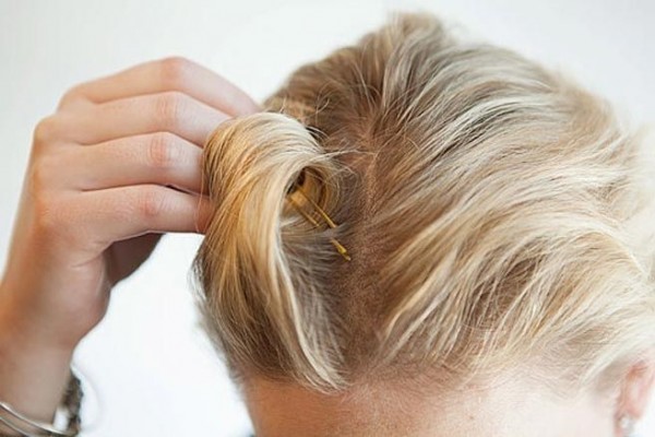 Ways to Use Bobby Pins5
