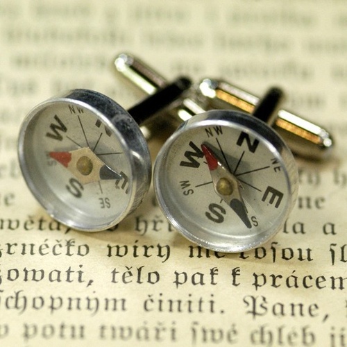 ancuernillas brujula