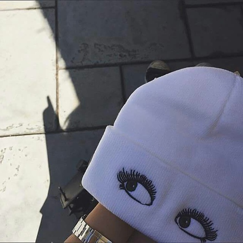 beanie ojos