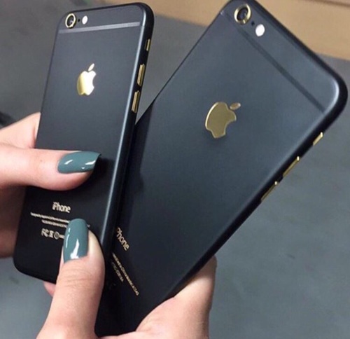 black iphone