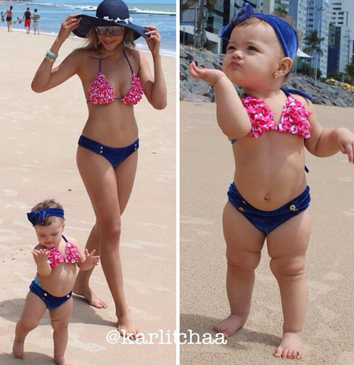 mama e hija vestidas iguales