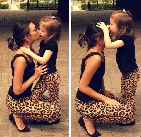 mama-e-hija-vestidas-iguales