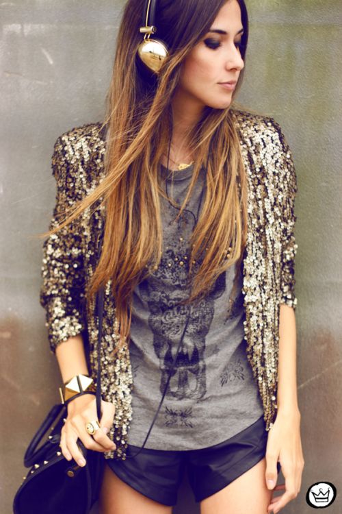 outfit casual dorado