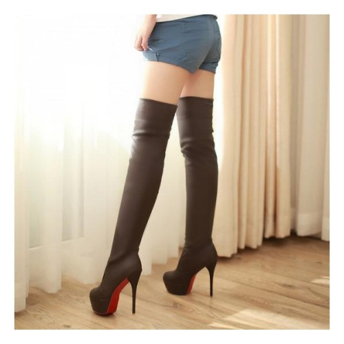 botas a la rodilla hermosas