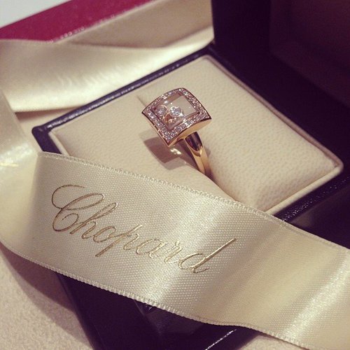 luxury wedding ring