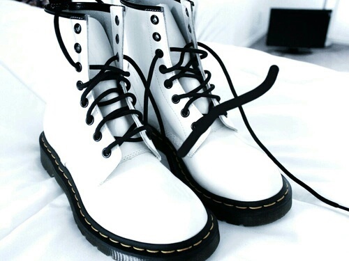 dr martens botas blancas